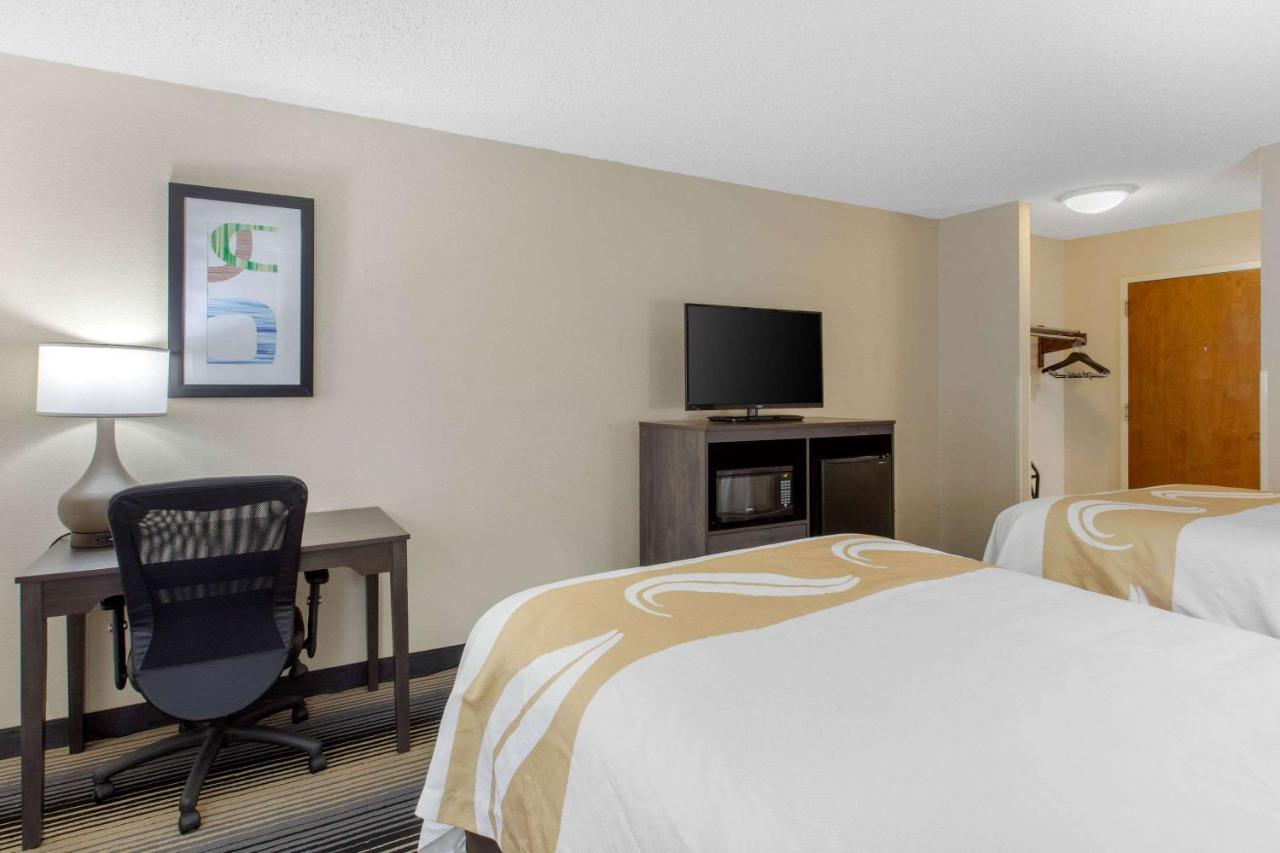 Hotel Quality Airport-near Uptown